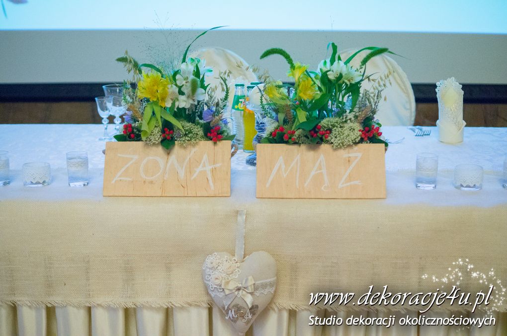 Dekoracja sali w kwiatach polnych Dubiecko